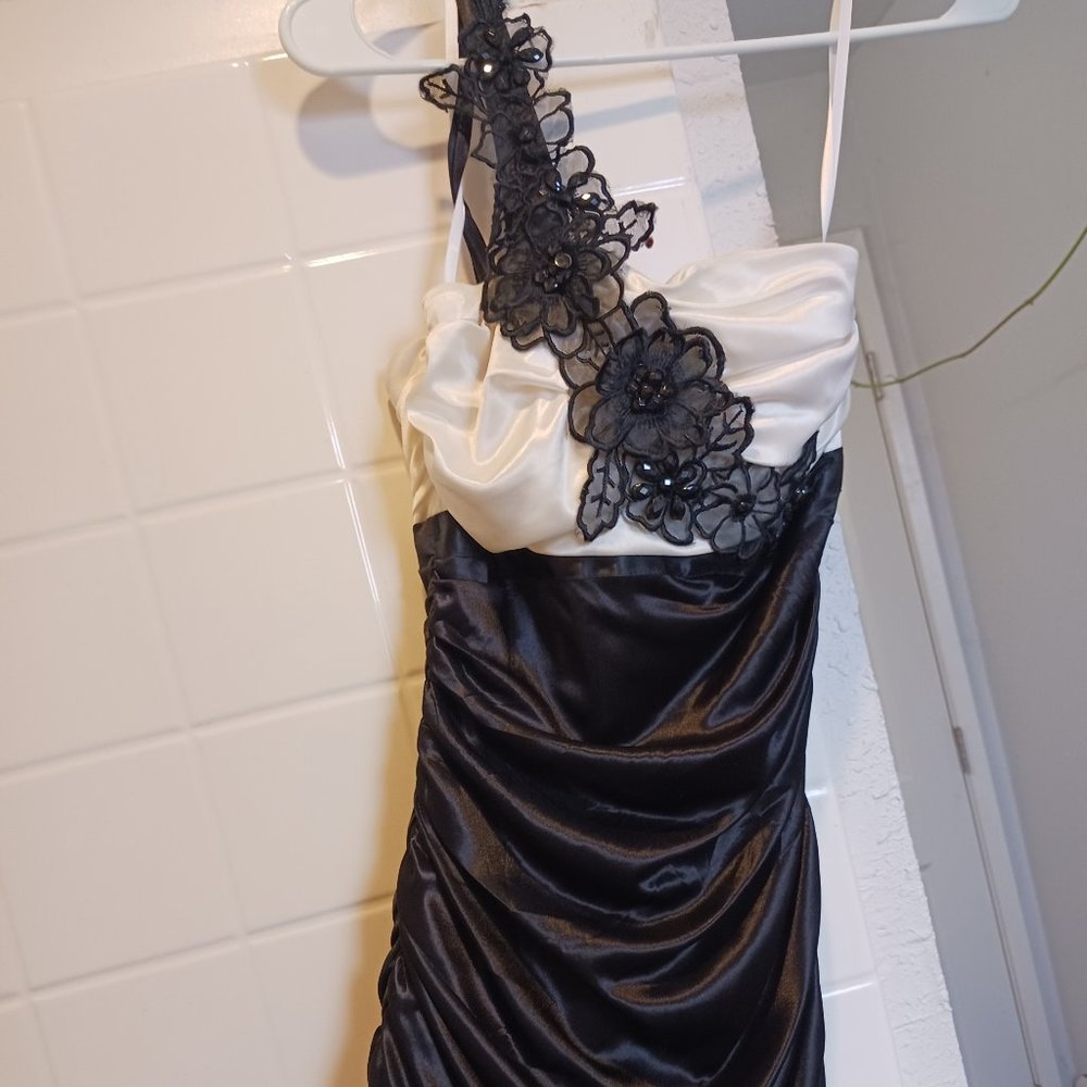 Black and White formal dress XS